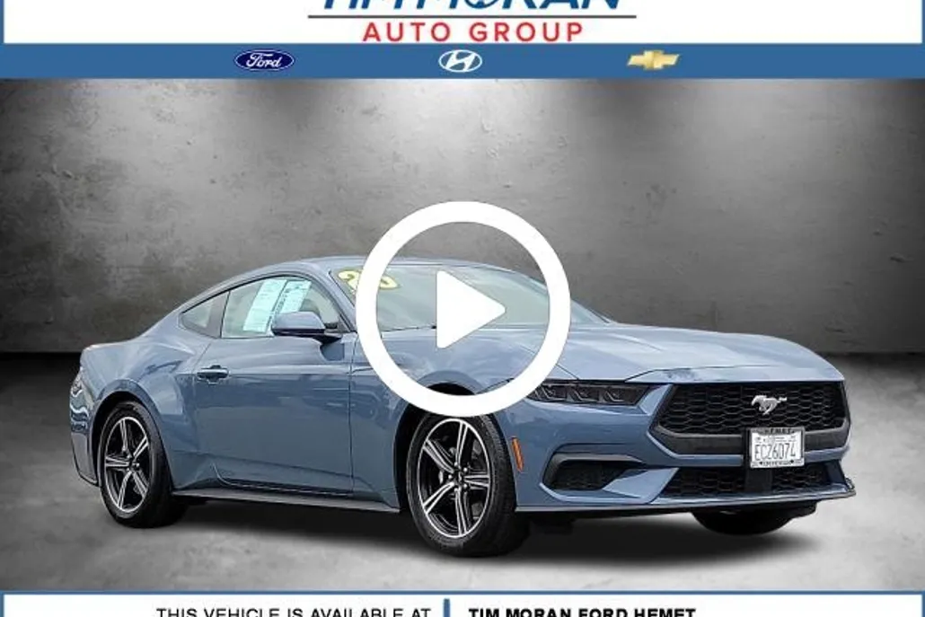 2025 Ford Mustang EcoBoost photo 1