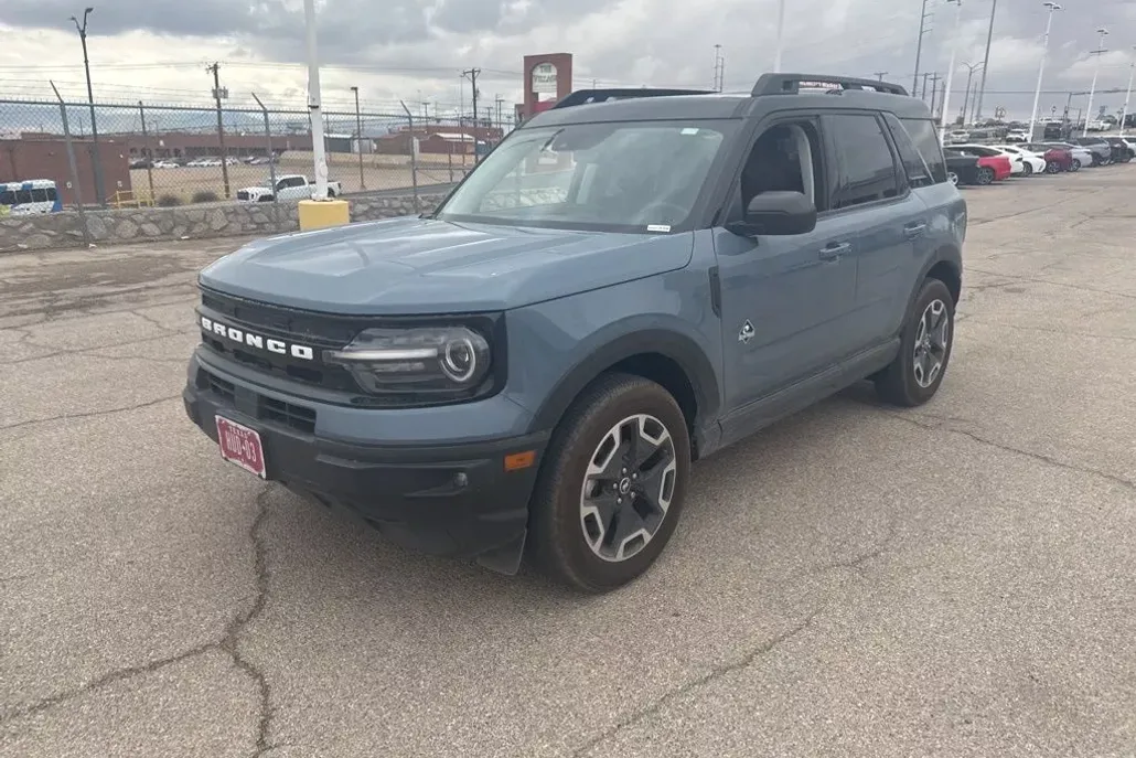 2024 Ford Bronco Sport Outer Banks photo 1