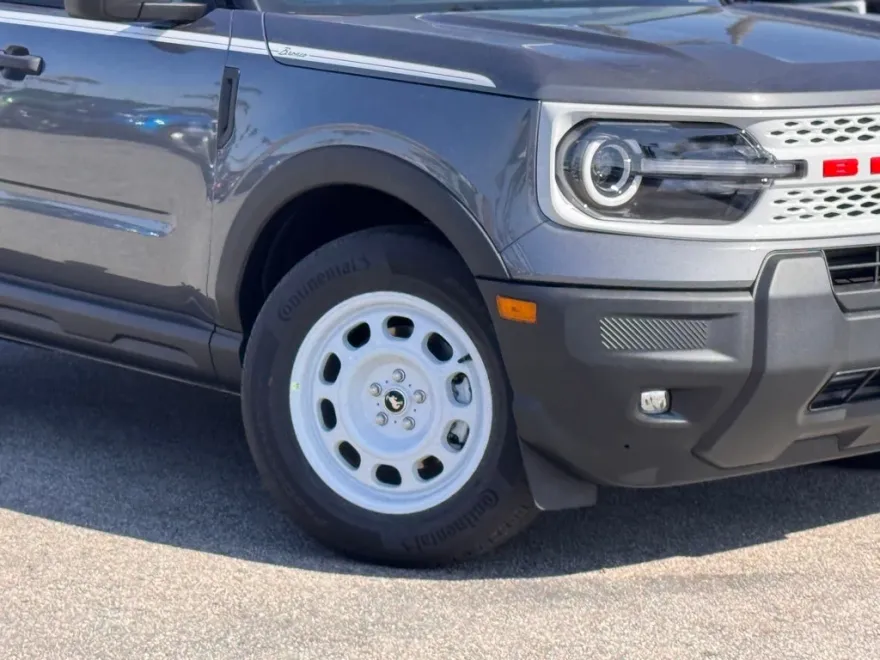 2025 Ford Bronco Sport Heritage photo 1