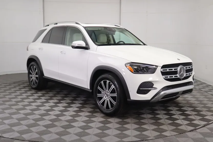 2026 Mercedes Benz GLE 450e 4MATIC photo 1