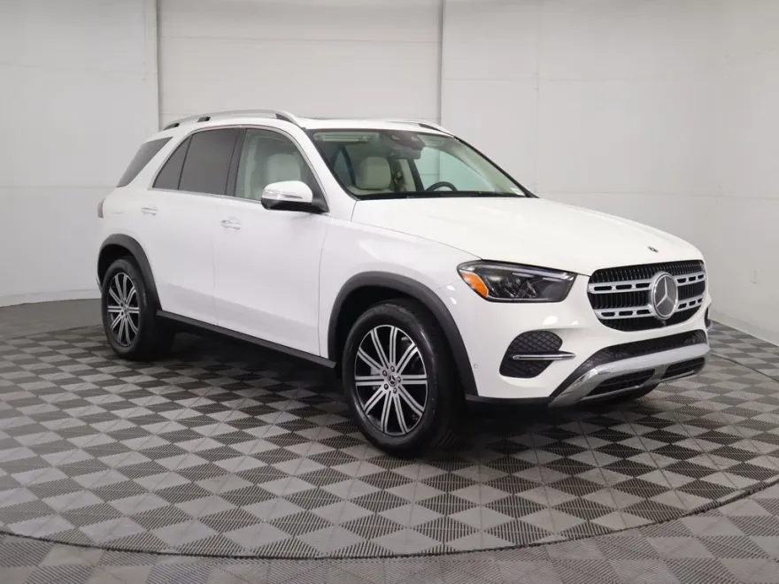 2026 Mercedes Benz GLE 450e 4MATIC photo 1