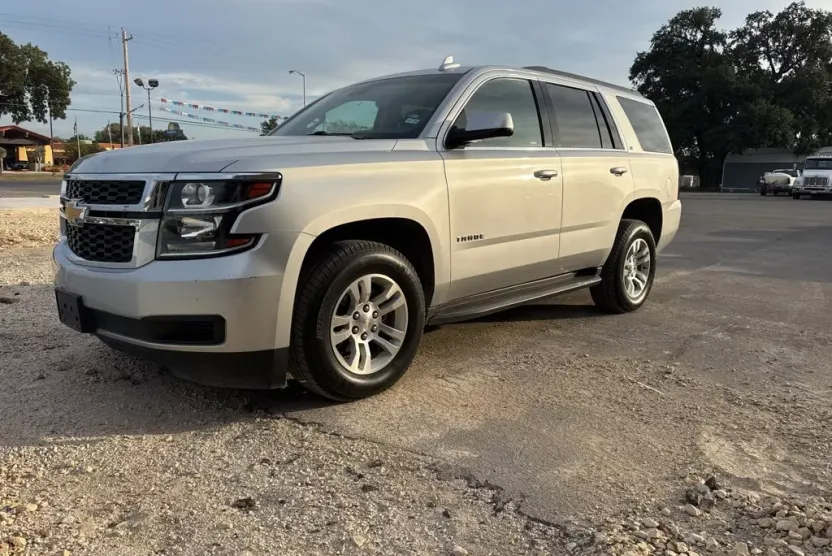 2018 Chevrolet Tahoe LT photo 1