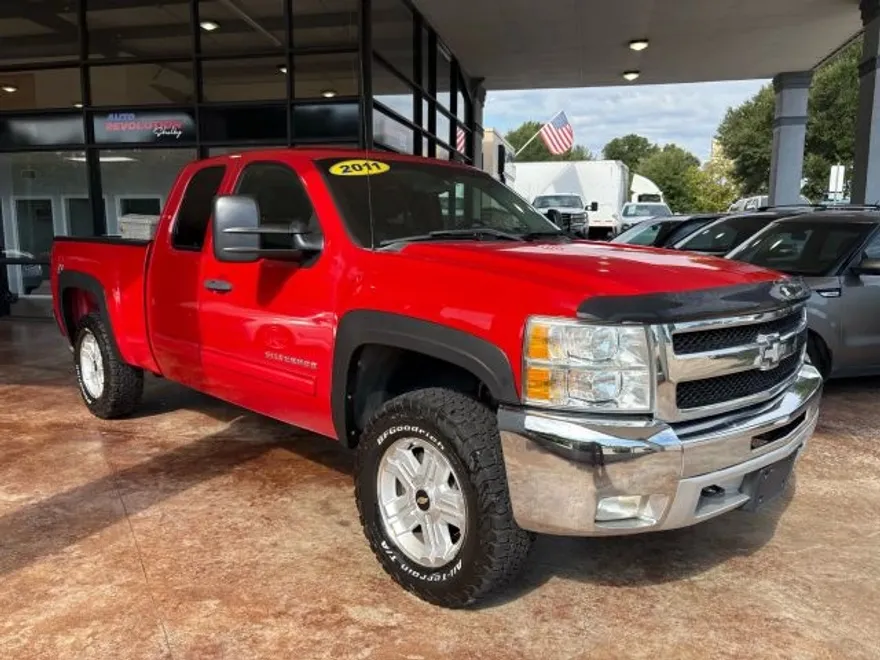 2011 Chevrolet Silverado 1500 LT photo 1