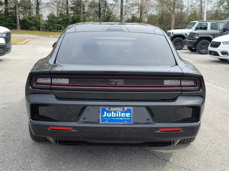 2025 Dodge Charger R/T photo 3
