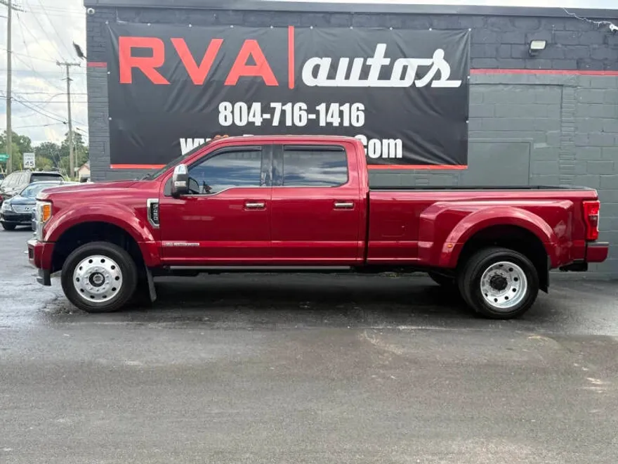 2017 Ford F-450 Platinum photo 1