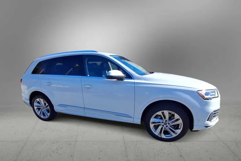 2022 Audi Q7 Premium Plus photo 1