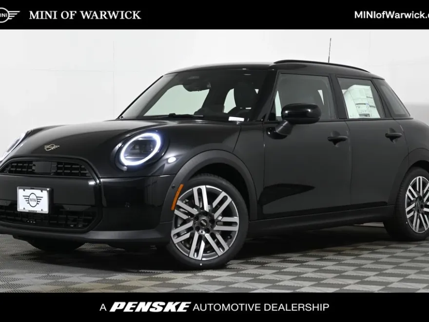 2026 Mini Cooper 4 Door Hardtop Signature photo 1
