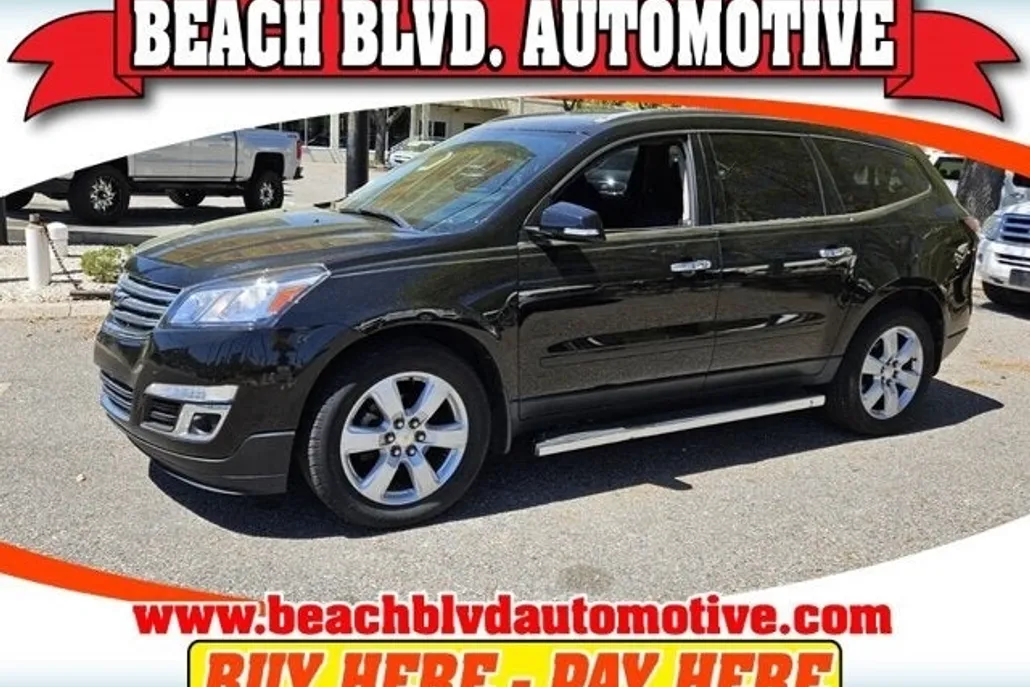 2017 Chevrolet Traverse 1LT photo 1