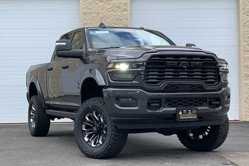 2025 Ram 2500 Big Horn photo 1