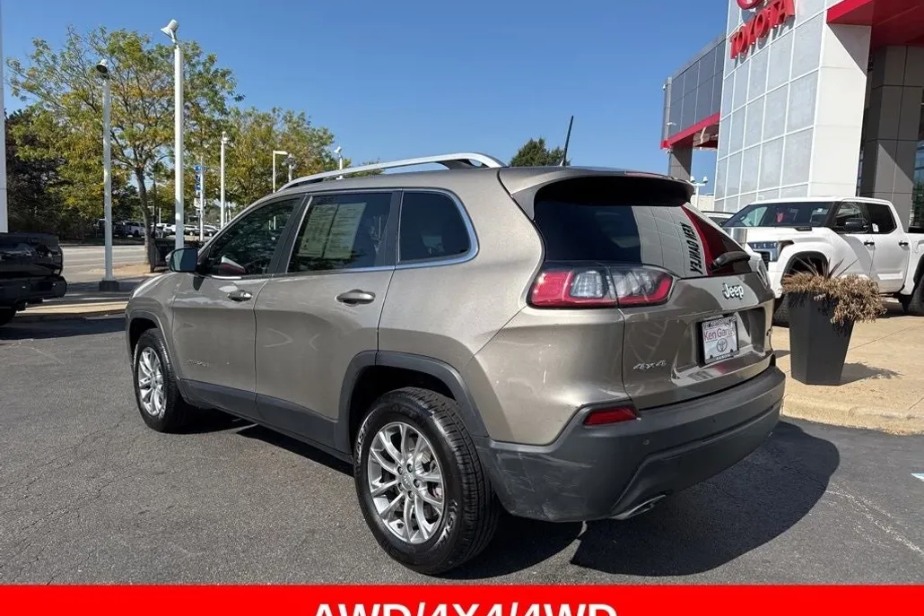 2021 Jeep Cherokee Latitude Lux photo 1