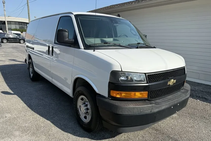 2020 Chevrolet Express 2500 Van photo 1
