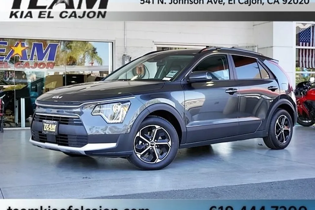 2025 Kia Niro EX photo 1