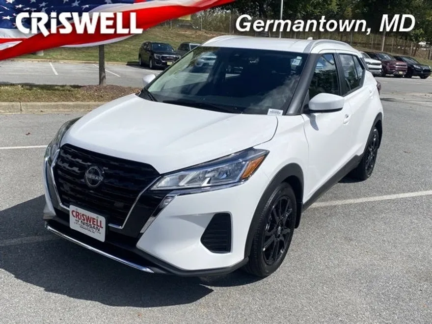 2024 Nissan Kicks SV photo 1