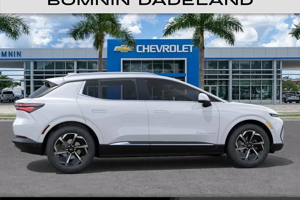 2025 Chevrolet Equinox EV 1LT photo 1