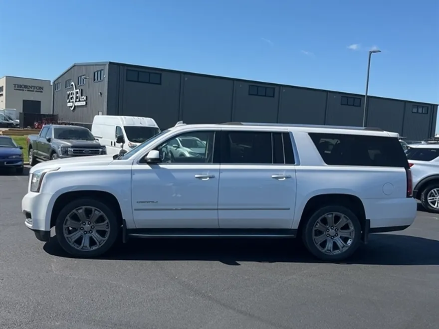 2016 Gmc Yukon XL Denali photo 1