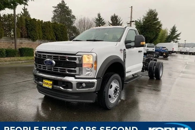 2024 Ford F-450 photo 1