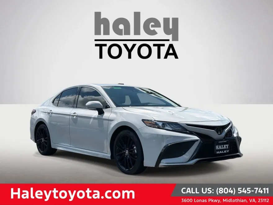 2023 Toyota Camry XSE photo 1