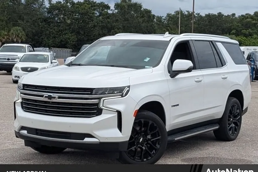 2022 Chevrolet Tahoe LT photo 1