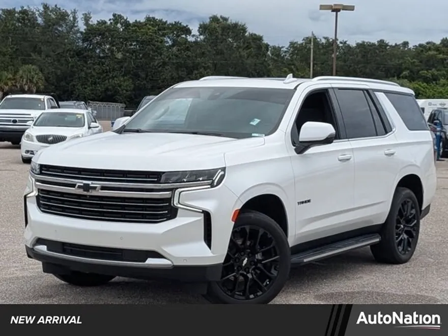 2022 Chevrolet Tahoe LT photo 1