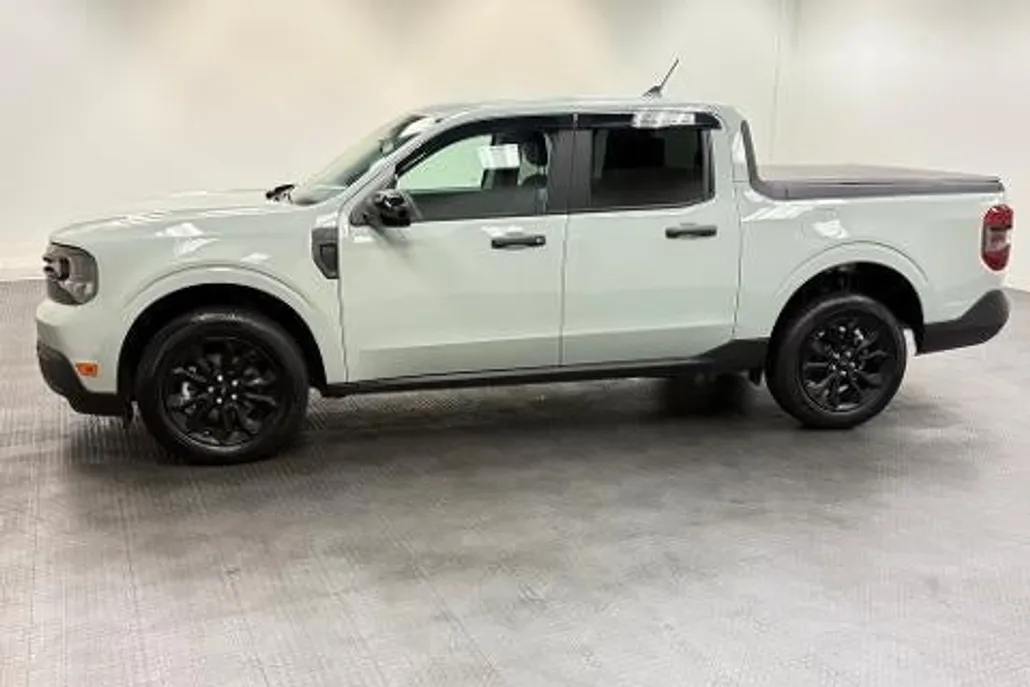 2024 Ford Maverick XLT photo 1