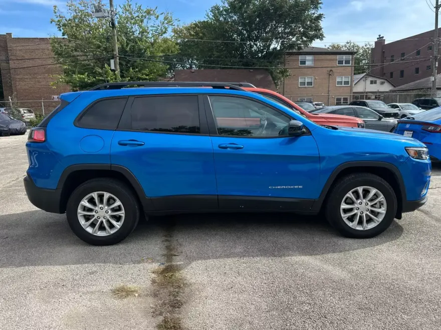 2022 Jeep Cherokee Latitude Lux photo 1