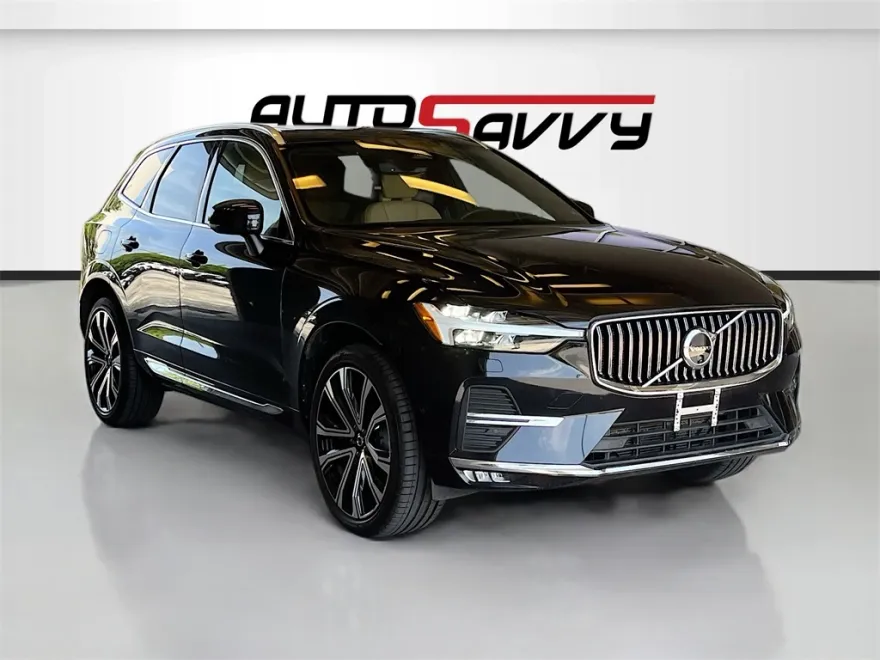 2023 Volvo XC60 B5 Ultimate photo 1