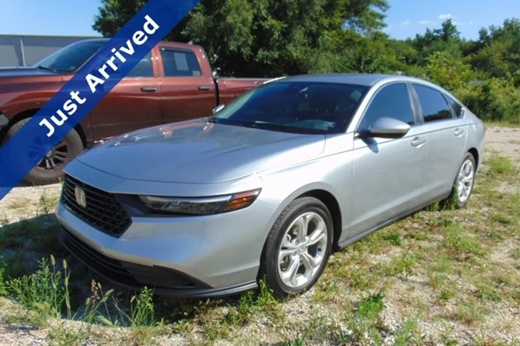 2024 Honda Accord LX photo 1