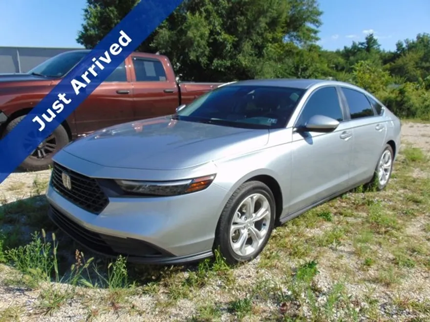 2024 Honda Accord LX photo 1
