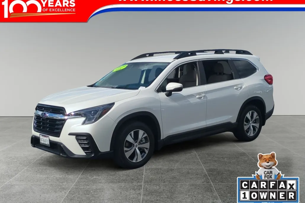 2023 Subaru Ascent Premium photo 1