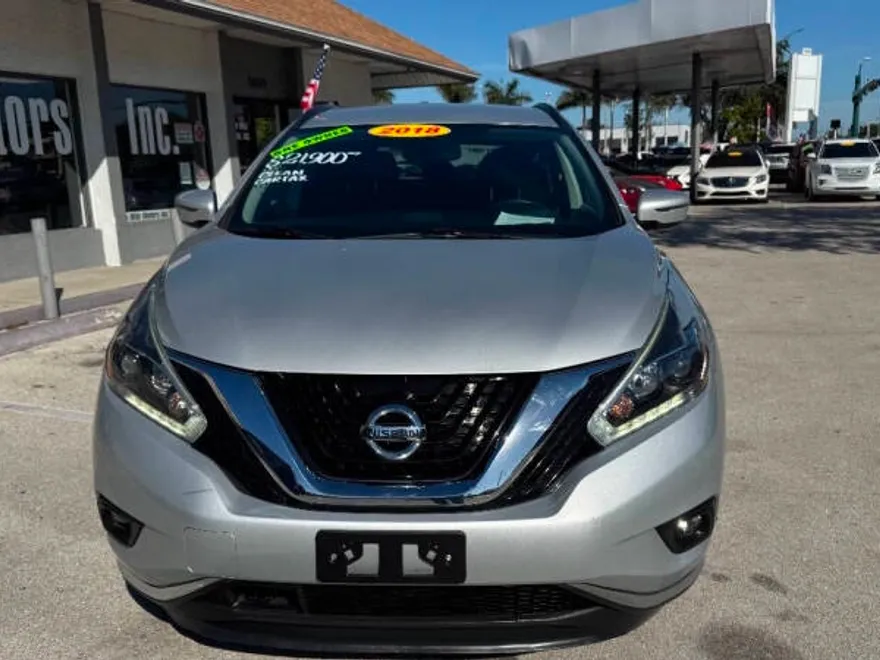 2018 Nissan Murano SV photo 1