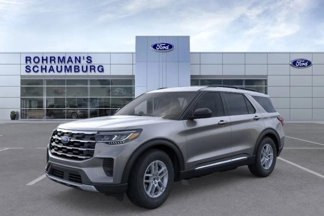 2025 Ford Explorer photo 1