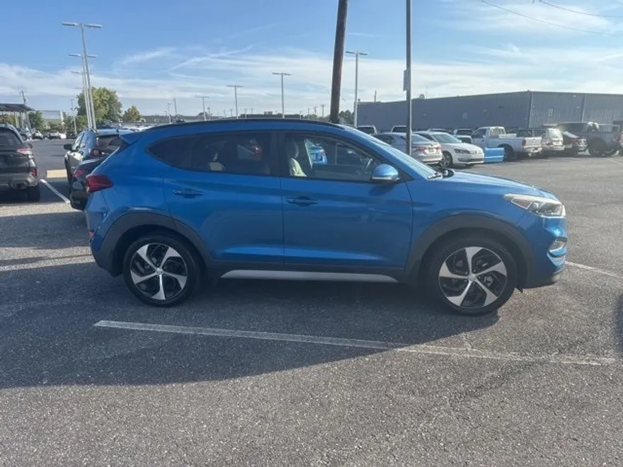 2018 Hyundai Tucson Value photo 1
