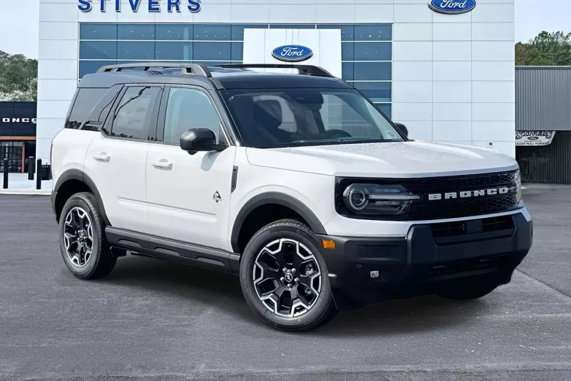 2025 Ford Bronco Sport Outer Banks photo 1