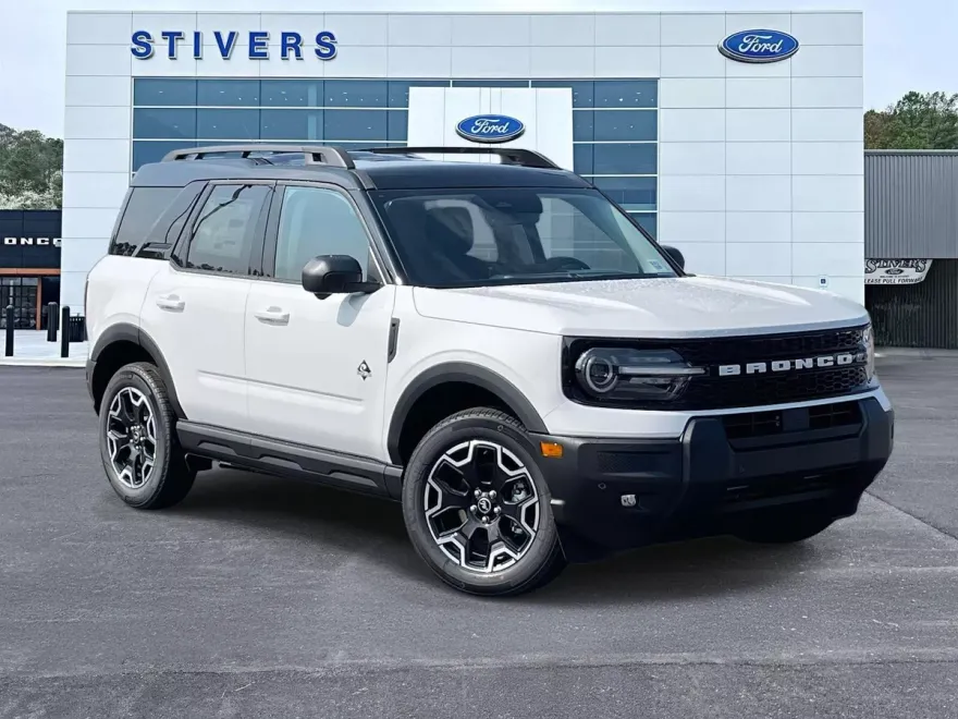 2025 Ford Bronco Sport Outer Banks photo 1