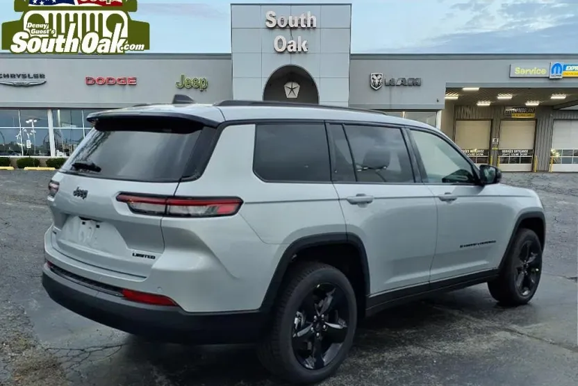 2025 Jeep Grand Cherokee Limited photo 1