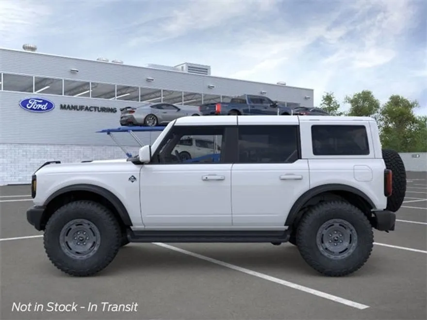 2025 Ford Bronco Outer Banks photo 1