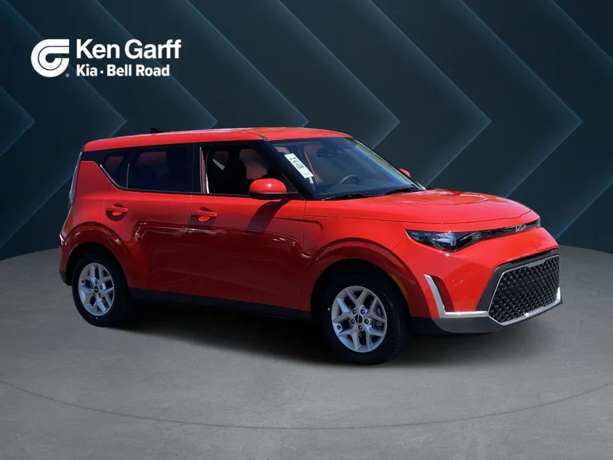 2025 Kia Soul S photo 1