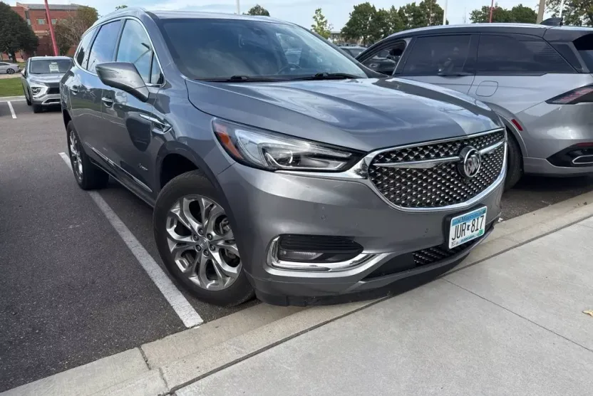 2020 Buick Enclave Avenir photo 1