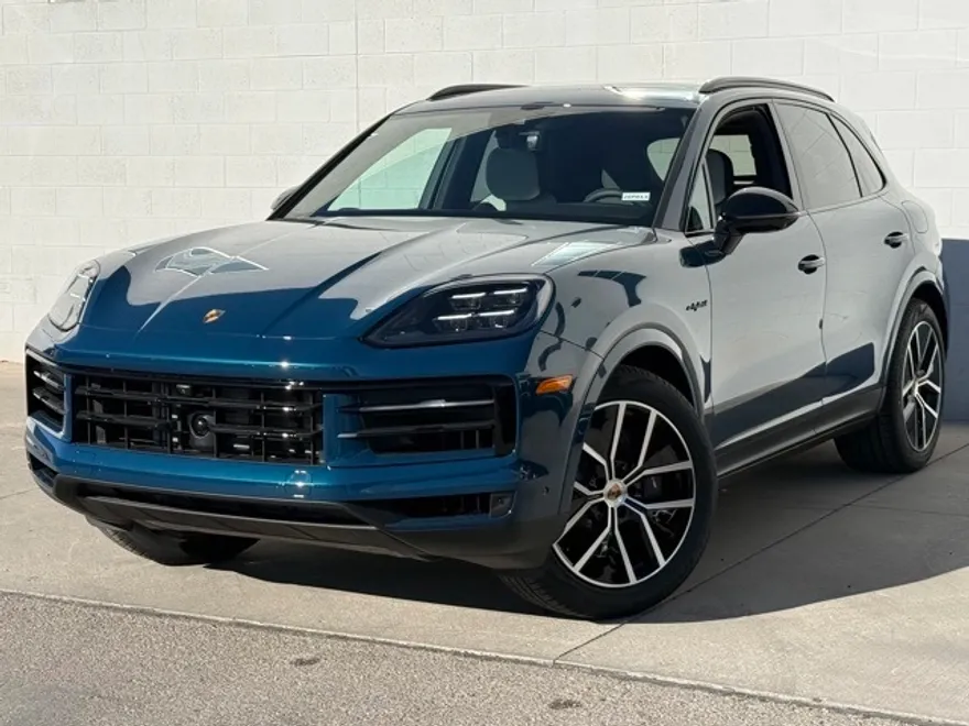 2026 Porsche Cayenne E-Hybrid Base photo 1