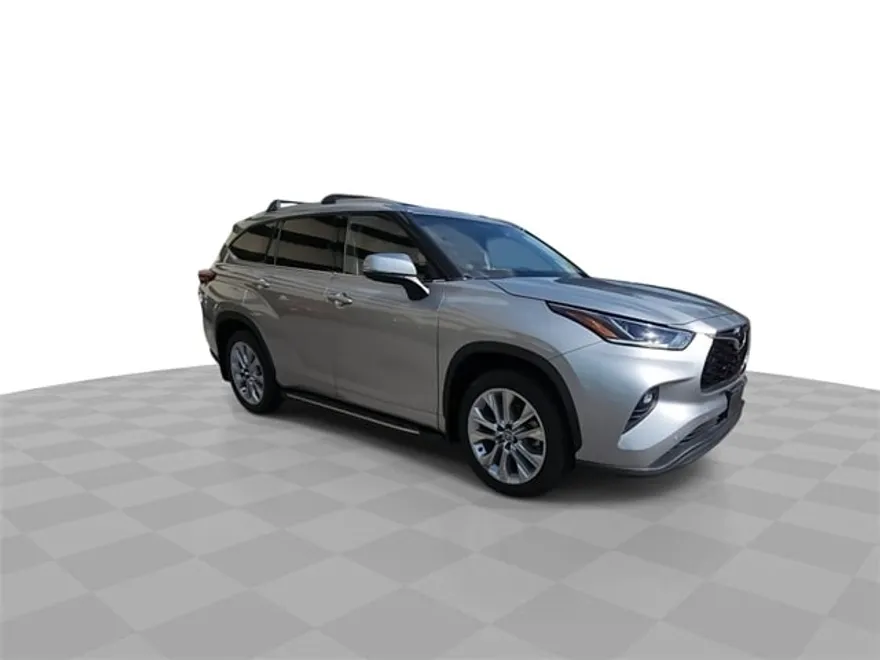 2021 Toyota Highlander Limited photo 1