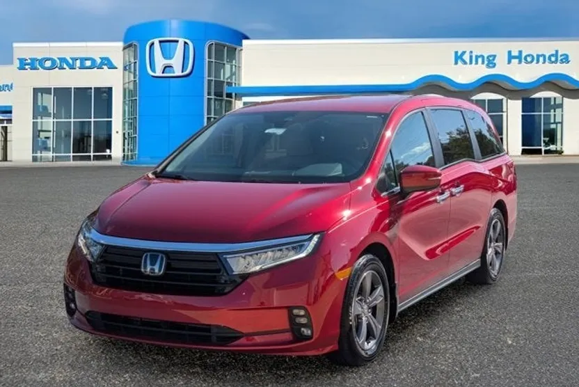 2024 Honda Odyssey EX photo 1