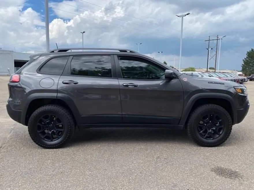 2020 Jeep Cherokee Trailhawk photo 1
