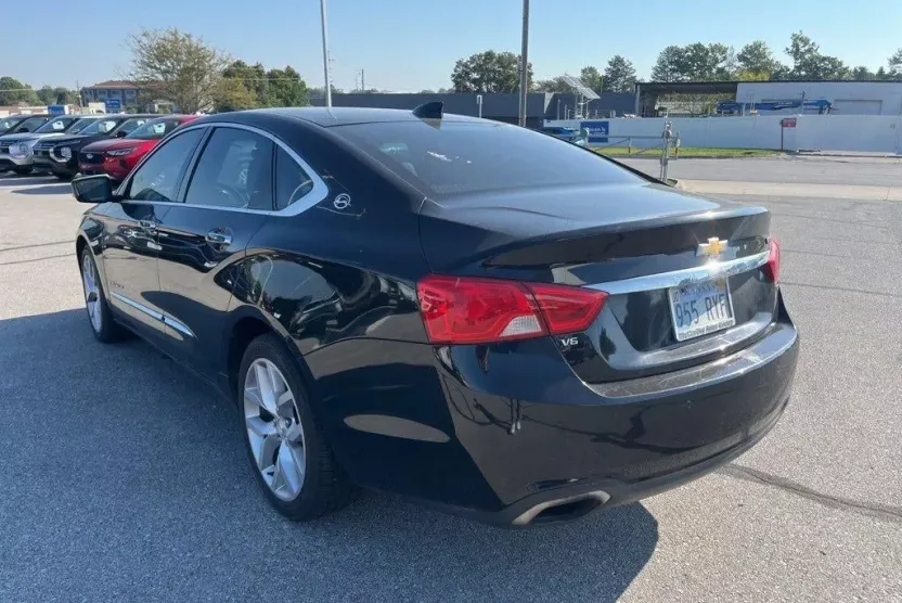 2016 Chevrolet Impala LTZ photo 1