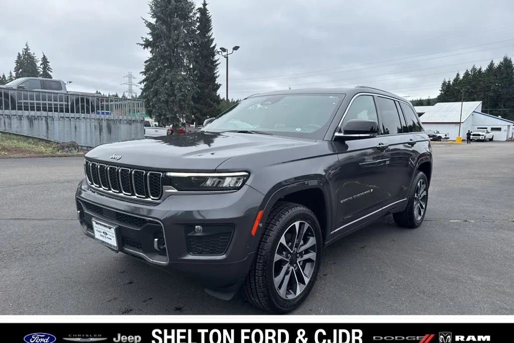 2022 Jeep Grand Cherokee Overland photo 1