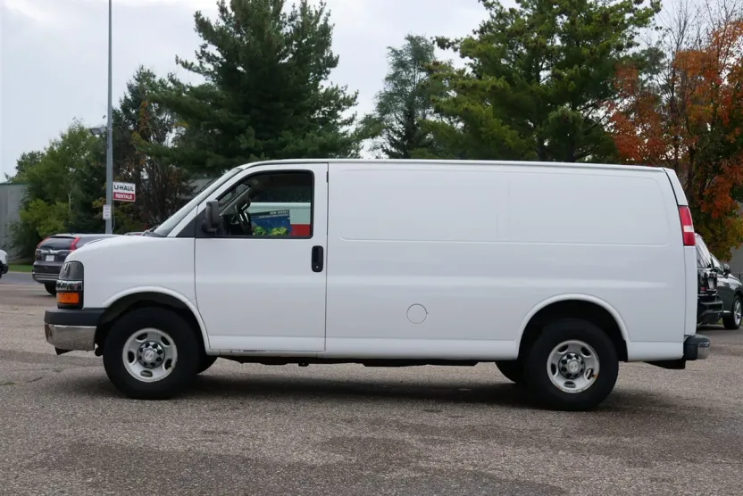 2016 Chevrolet Express 2500 Cargo photo 1