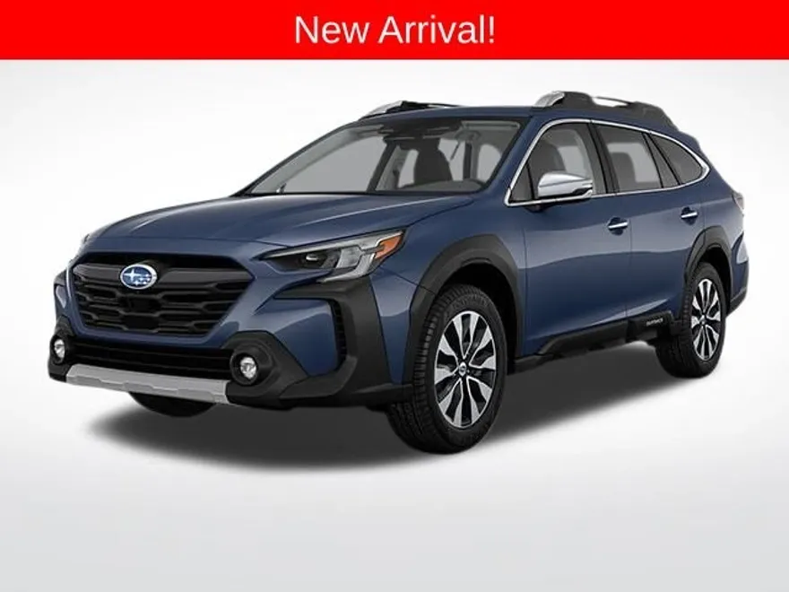 2023 Subaru Outback Touring photo 1