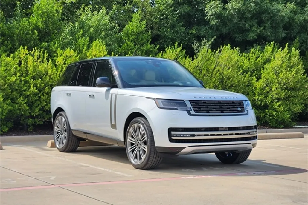 2025 Land Rover Range Rover SE photo 1
