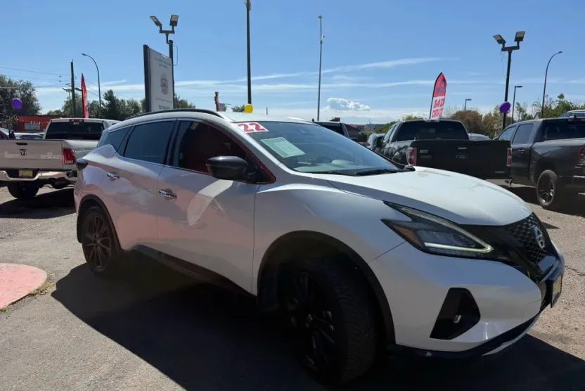 2022 Nissan Murano SV photo 1
