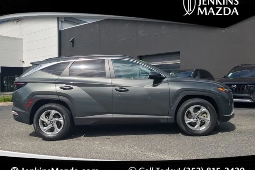 2022 Hyundai Tucson SEL photo 1