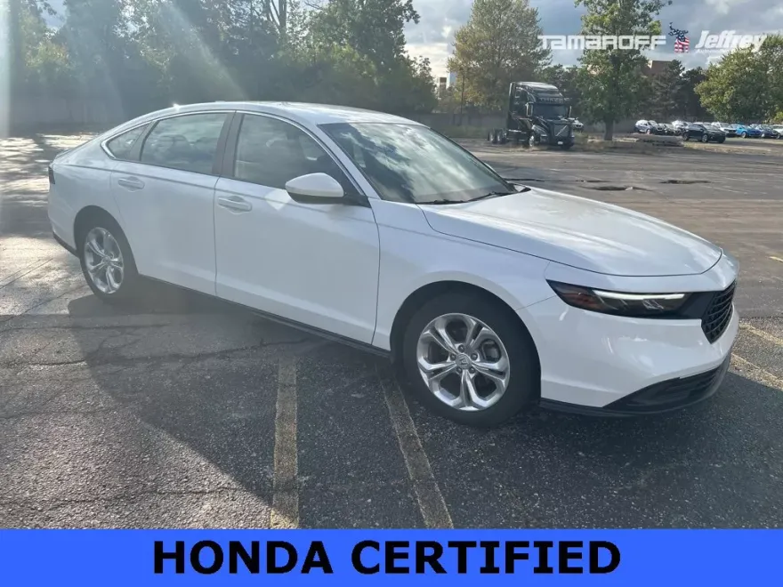 2023 Honda Accord LX photo 1